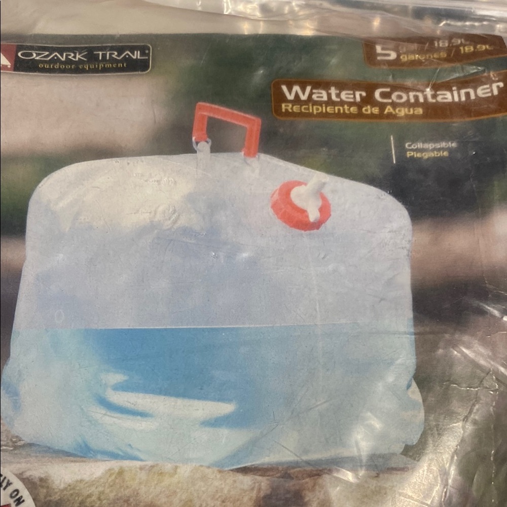 Ozark Trail  Collapsable 5 gallon water container